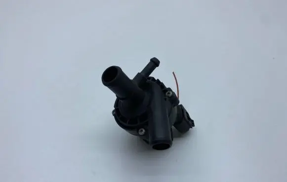 Mercedes-Benz C W204 other engine part