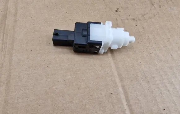 Fiat 500 Abarth Brake pedal sensor switch 46840510