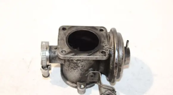 BMW 3 E90 E91 EGR valve 7791480