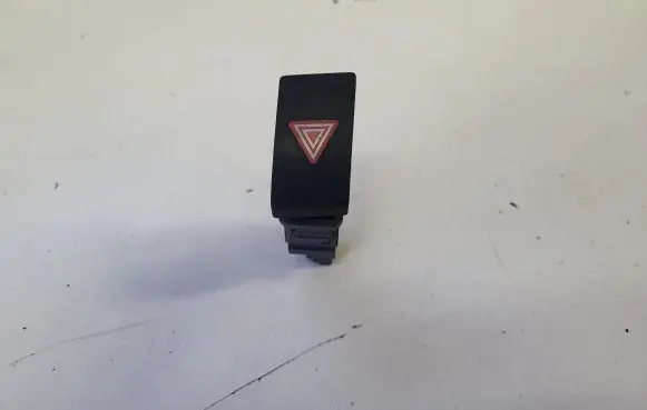 Toyota Verso Hazard light switch 15B060