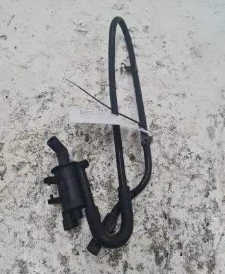 Brake vacuum hose/pipe