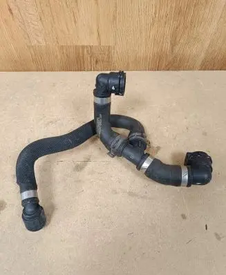 Mercedes-Benz GLC X253 C253 Engine coolant pipe/hose A2535016982