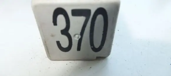 Audi A6 S6 C6 4F Other relay 8D0951253
