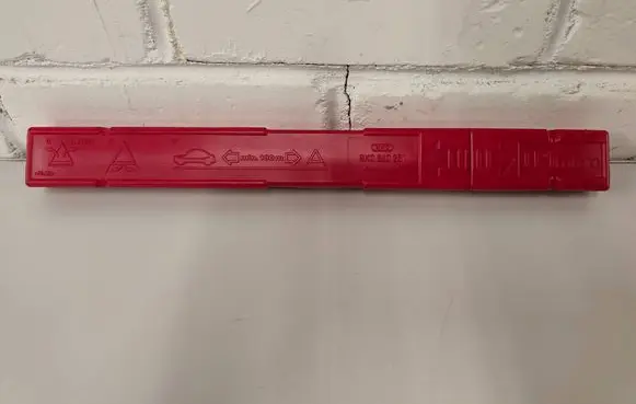 Audi A6 S6 C7 4G Emergency warning sign 8K0860251