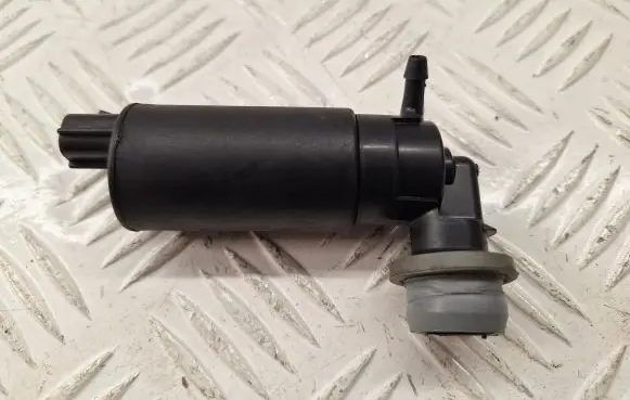Toyota Avensis T250 Windscreen/windshield washer pump 8533005031 8533005030