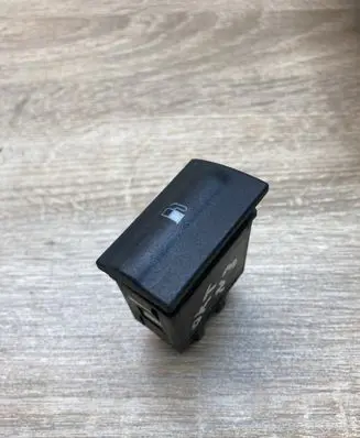 Skoda Octavia Mk2 (1Z) Fuel tank opening switch 3U0959833C