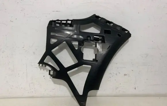Volkswagen Golf Plus Front bumper mounting bracket 5M0807178C