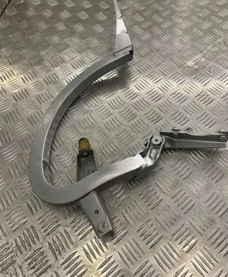 Audi A6 S6 C7 4G Tailgate/trunk/boot hinge 4G5827301B