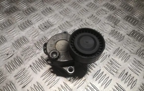 Mercedes-Benz E A207 Generator/alternator belt tensioner 6512001370 A6512001370