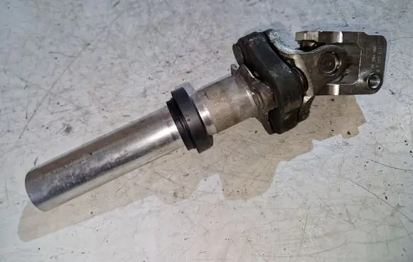 Mercedes-Benz C W204 Steering column universal joint 204460191