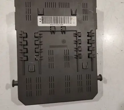 Peugeot 807 Comfort/convenience module 9651938180