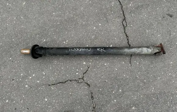 Nissan Terrano Rear driveshaft/prop shaft 373002X800