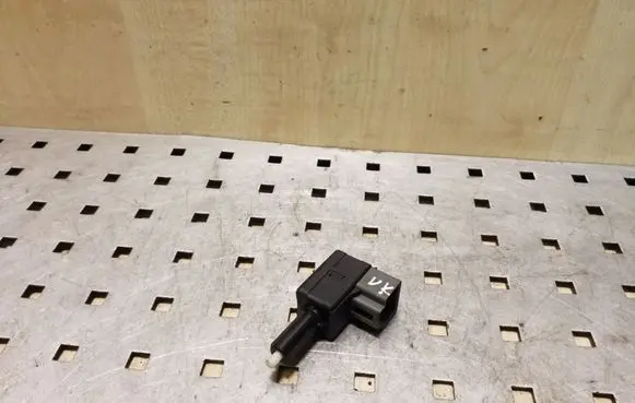 Hyundai i40 Brake pedal sensor switch
