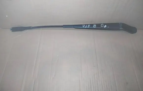 Opel Zafira B Front wiper blade arm 13145564