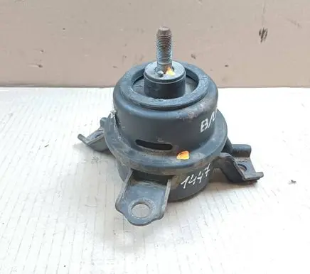 KIA Soul Engine mount bracket 218102X400