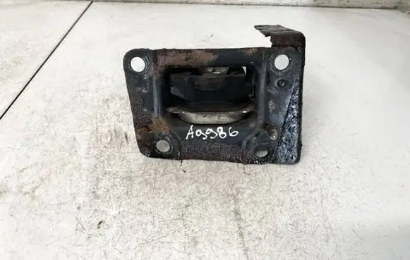 Citroen C3 Pluriel Engine mount bracket 9650585180