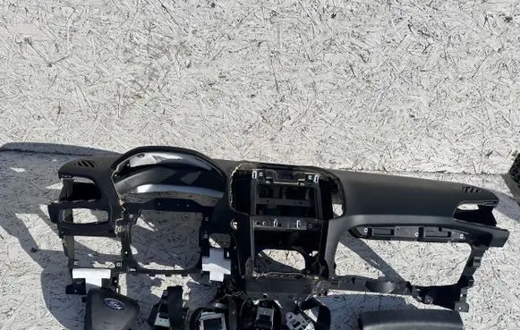 Ford S-MAX Dashboard glove box trim 