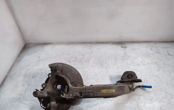 BMW X3 E83 Rear wheel hub