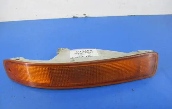 Toyota Camry Front indicator light
