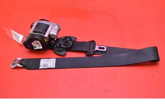 Volkswagen Golf Plus Front seatbelt 1K4857705BG