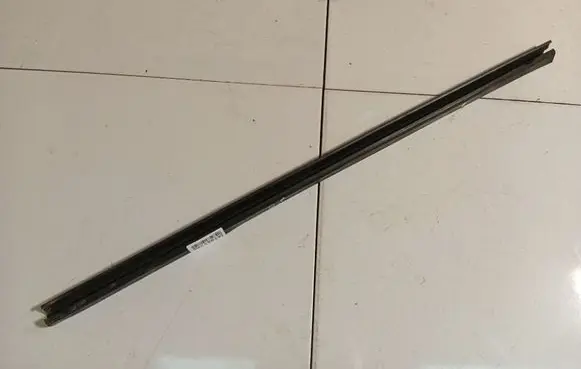 Ford Focus Front door glass trim molding 