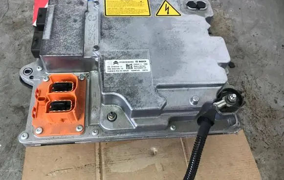 Citroen DS5 Voltage converter inverter 9678825780