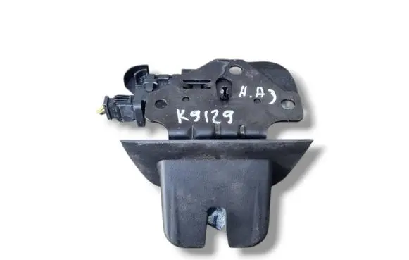 Audi A3 S3 A3 Sportback 8P Tailgate/trunk/boot lock/catch/latch 8P4827505B