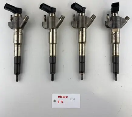 Nissan Navara D23 Fuel injectors set 166009567R 166090273R 95529324