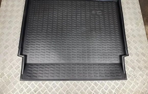 Audi Q3 F3 Trunk/boot mat liner 83A061180