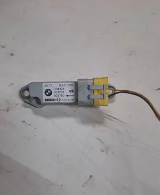 BMW X5 E53 Airbag deployment crash/impact sensor 6911038