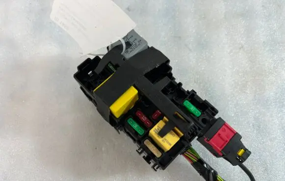 Peugeot 2008 I Fuse box set 453537501