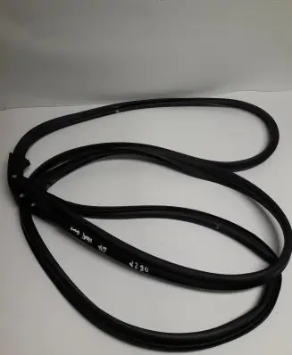 Renault Kadjar Rubber seal front door (on door) 808305283R
