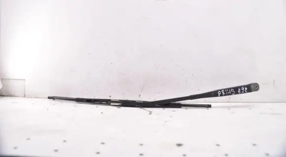 Toyota Prius (XW20) Rear wiper blade arm 