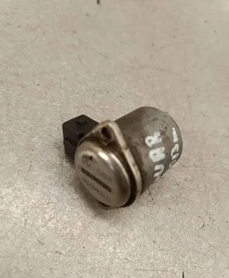 Jaguar XF X250 Hydraulic servotronic pressure valve P7858