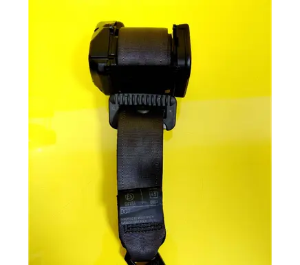 Volvo C70 Rear seatbelt 8600565