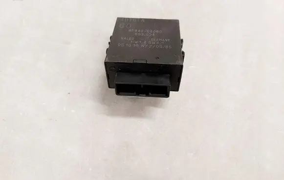 Toyota Avensis T270 Window wiper relay 85940-05060