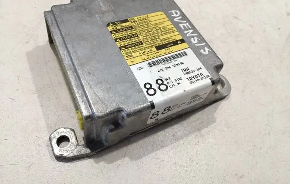 Toyota Avensis T250 Airbag control unit/module 8917005160 208623106