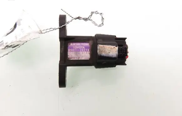 Toyota Corolla E120 E130 Turbo air boost pressure sensor 8942120210