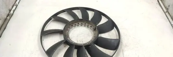 BMW 3 E90 E91 Fan impeller 058121301