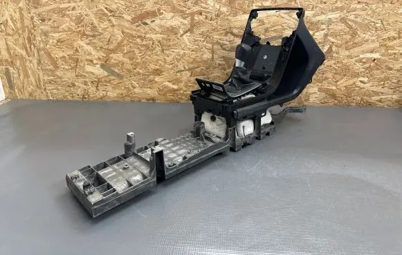 Volvo V70 Center console 30672331 AA36