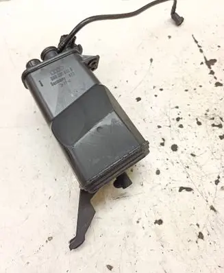 Active carbon filter fuel vapour canister