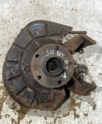 Skoda Octavia Mk2 (1Z) Front wheel hub spindle knuckle