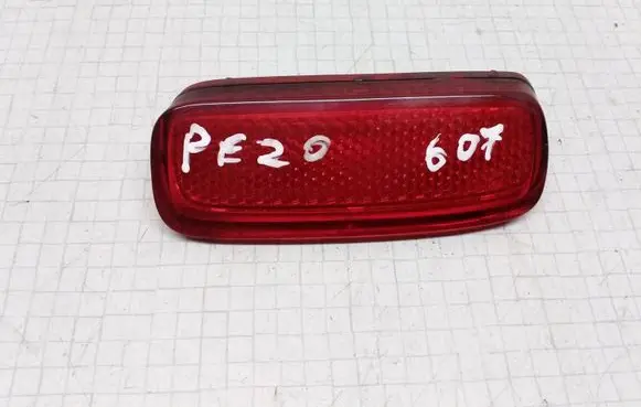 Peugeot 607 Rear tail light reflector