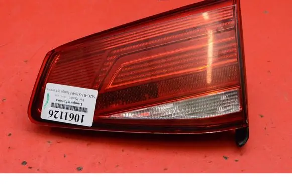 Volkswagen PASSAT CC Rear/tail lights 