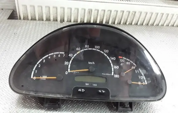 Mercedes-Benz Sprinter W901 W902 W903 W904 Speedometer (instrument cluster) A0014468521