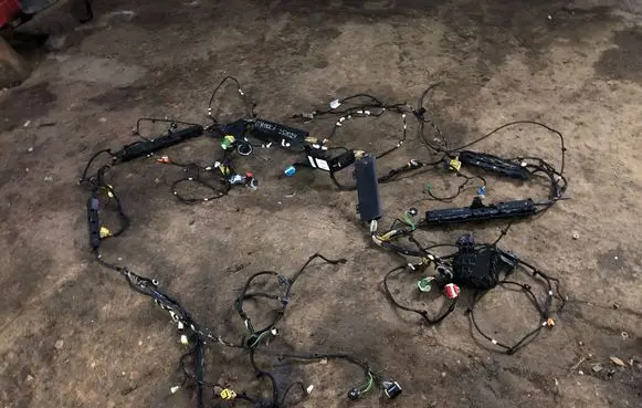 Opel Mokka B Right interior wiring harness 9822338980
