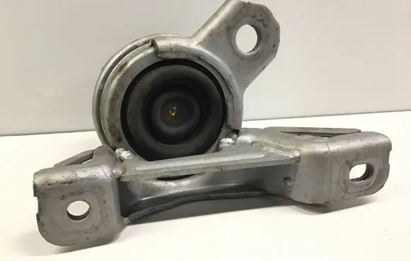Land Rover Evoque I Engine mount bracket EJ327M121