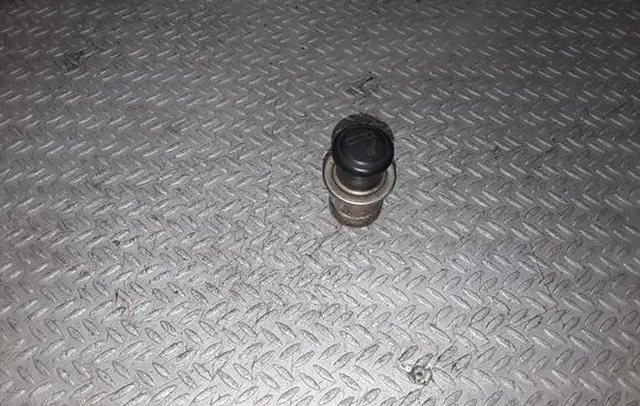 Toyota Corolla Verso AR10 Cigarette lighter 