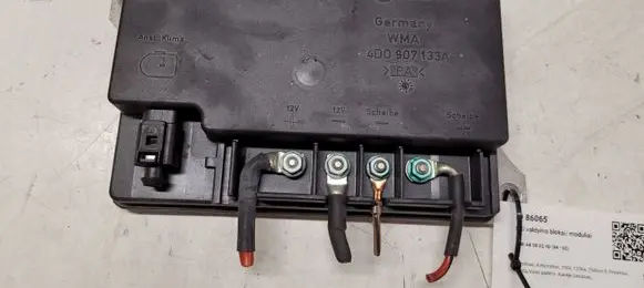 Audi A8 S8 D2 4D Other control units/modules 4D0907133A