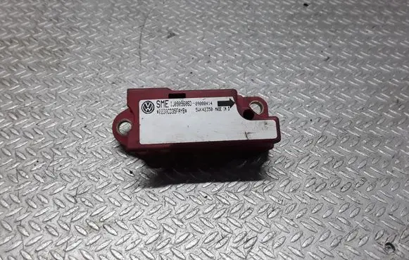 Volkswagen Golf IV Airbag deployment crash/impact sensor 1J0909606D